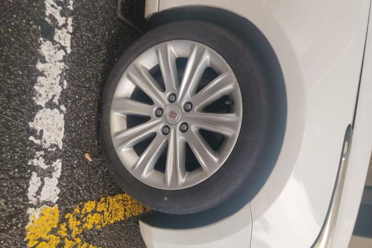 Used Cadillac ATS-L 2014 25T Comfort Model Right Front Wheel Hub