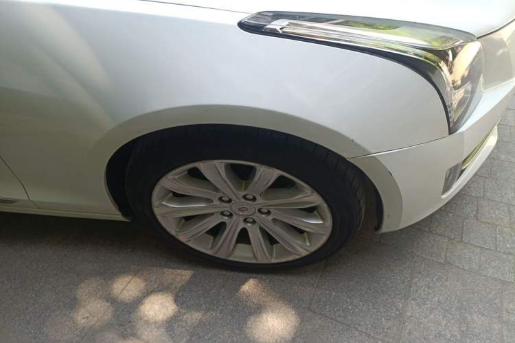 Used Cadillac ATS-L 2014 25T Comfort Model Right Front Wheel Hub