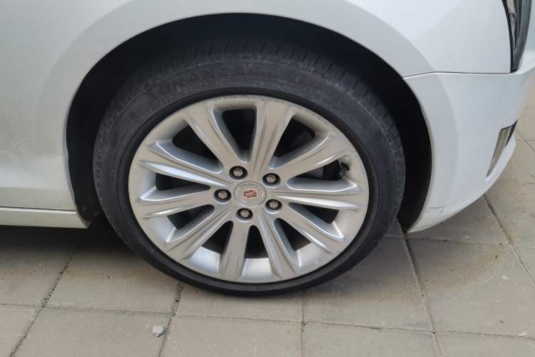Used Cadillac ATS-L 2014 28T Elite Edition Right Front Wheel Hub