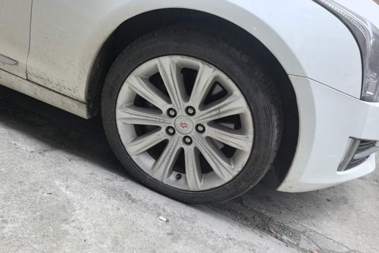 Used Cadillac ATS-L 2014 25T Comfort Model Right Front Wheel Hub