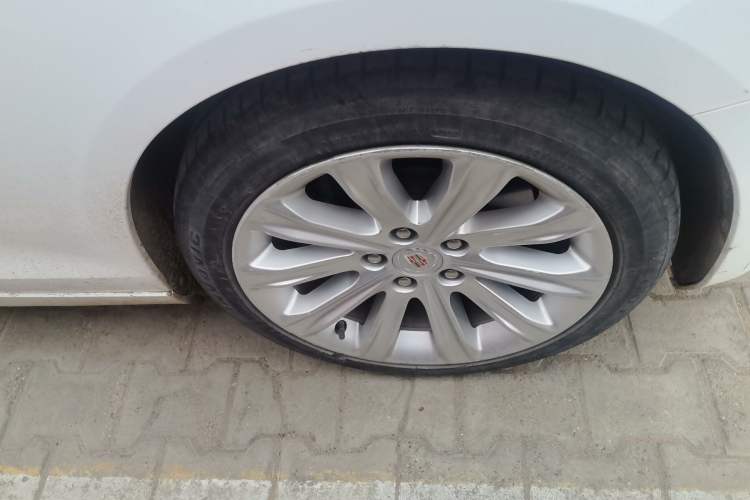Used Cadillac ATS-L 2014 25T Comfort Model Right Front Wheel Hub