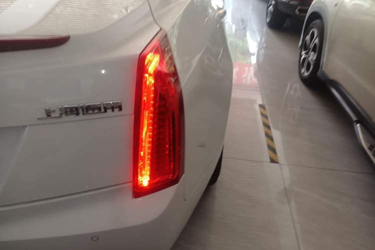 Used Cadillac ATS-L 2014 28T Elite Edition Right Rear Taillight