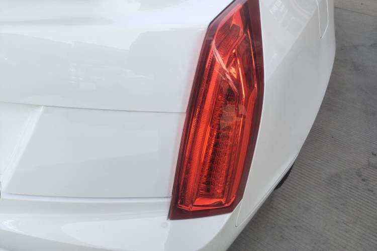 Used Cadillac ATS-L 2014 25T Comfort Model Right Rear Taillight