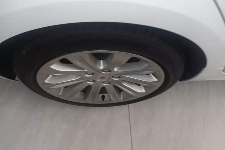Used Cadillac ATS-L 2014 28T Elite Edition Right Rear Wheel Hub