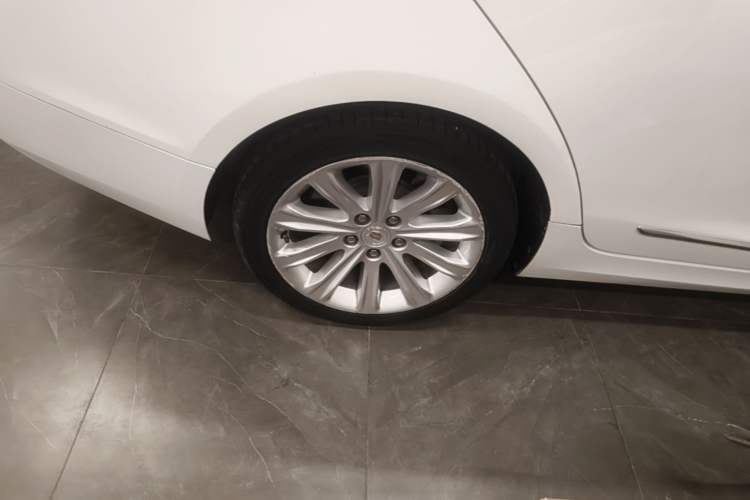 Used Cadillac ATS-L 2014 25T Comfort Model Right Rear Wheel Hub