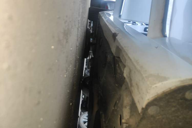 Used Cadillac ATS-L 2014 25T Comfort Model Right Side Sill