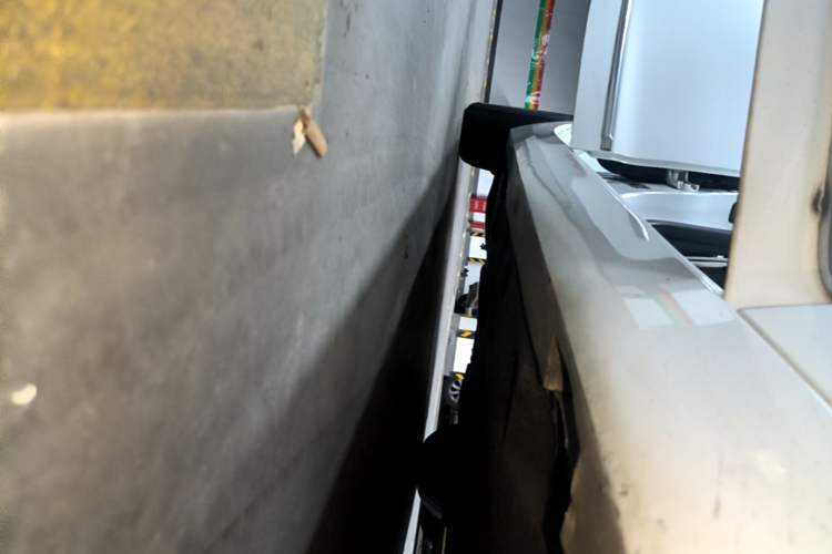 Used Cadillac ATS-L 2014 25T Comfort Model Right Side Sill