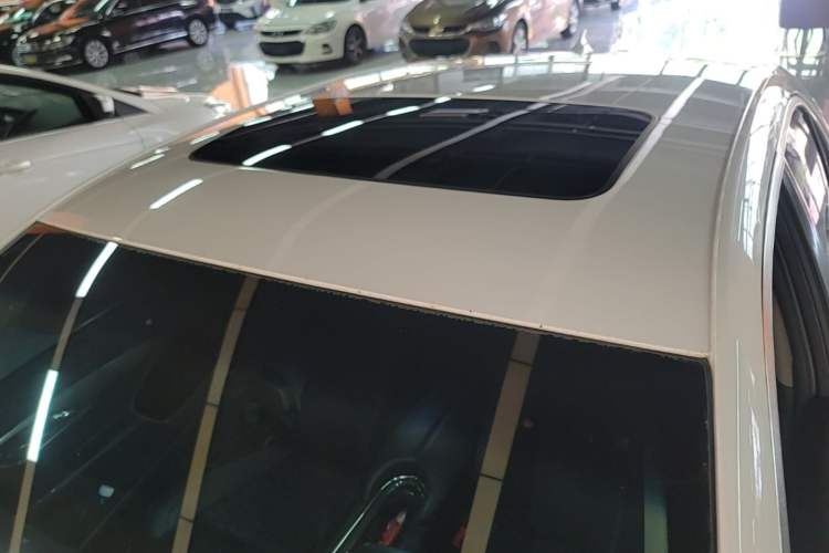 Used Cadillac ATS-L 2014 25T Comfort Model Roof