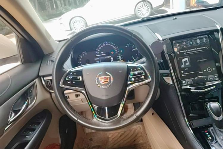 Used Cadillac ATS-L 2014 25T Comfort Model Steering Wheel