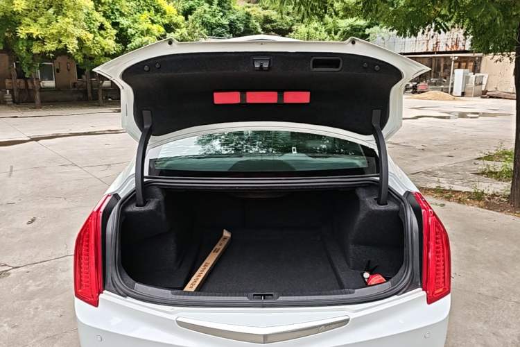 Used Cadillac ATS-L 2014 25T Comfort Model Trunk