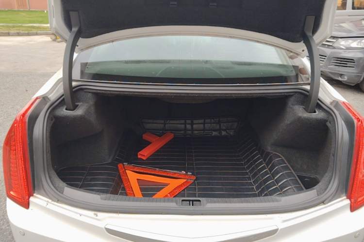 Used Cadillac ATS-L 2014 25T Comfort Model Trunk