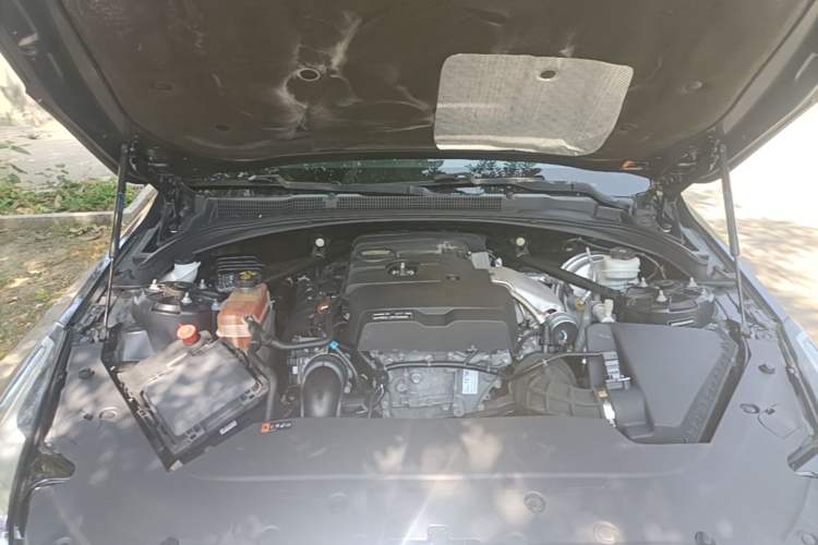 Used Cadillac ATS-L 2016 28T Fashion Edition Engine Bay