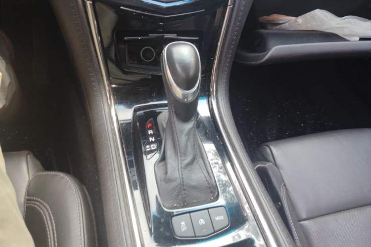 Used Cadillac ATS-L 2016 28T Fashion Edition Gear Lever
