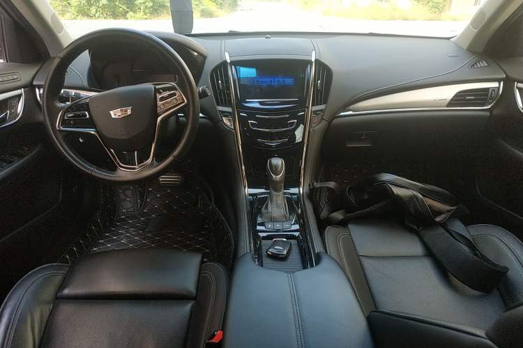 Used Cadillac ATS-L 2016 28T Luxury Version Center Console