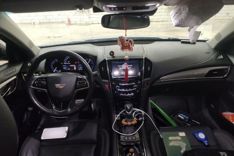Used Cadillac ATS-L 2016 28T Luxury Version Center Console