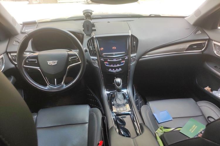 Used Cadillac ATS-L 2016 28T Fashion Edition Center Console