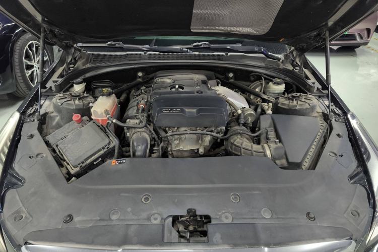 Used Cadillac ATS-L 2016 28T Fashion Edition Engine Bay
