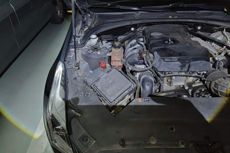 Used Cadillac ATS-L 2016 28T Fashion Edition Engine Bay Right
