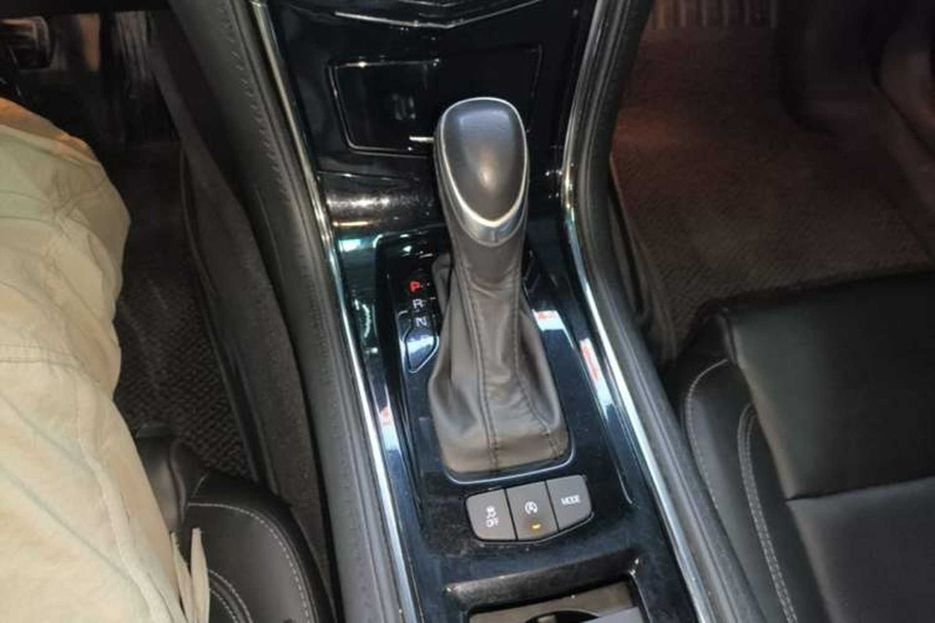 Used Cadillac ATS-L 2016 28T Fashion Edition Gear Lever