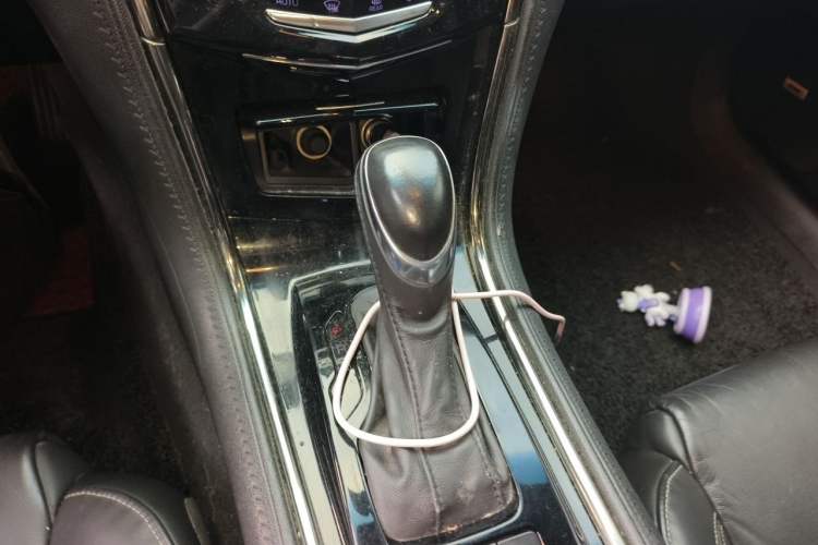 Used Cadillac ATS-L 2016 28T Fashion Edition Gear Lever