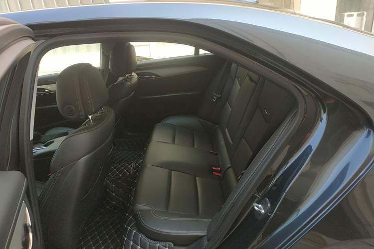 Used Cadillac ATS-L 2016 28T Luxury Version Left Rear Seat