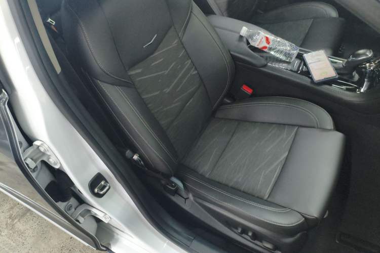 Used Cadillac ATS-L 2016 28T Elite Edition Right Front Seat