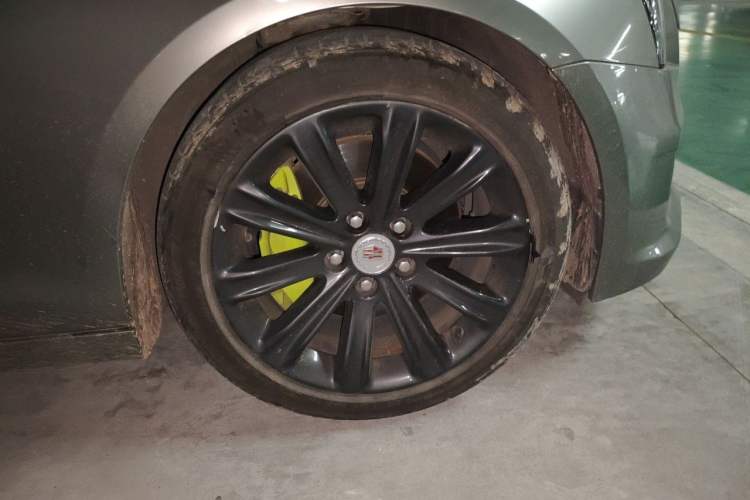 Used Cadillac ATS-L 2016 25T Comfort Model Right Front Wheel Hub
