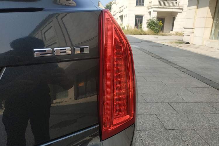Used Cadillac ATS-L 2016 28T Luxury Version Right Rear Taillight