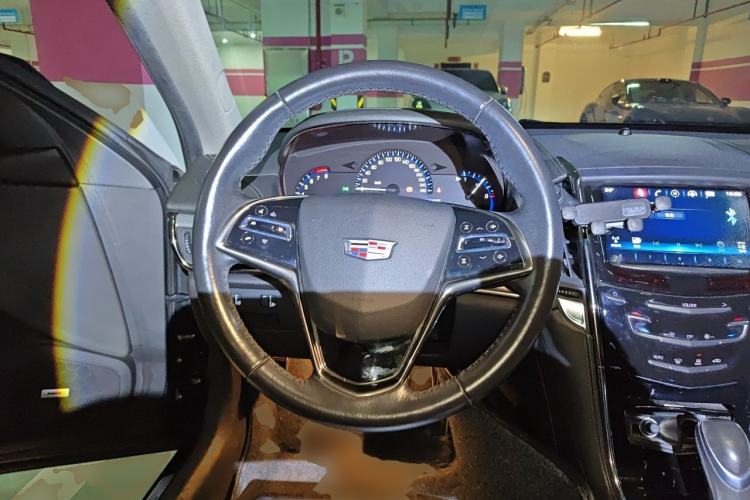 Used Cadillac ATS-L 2016 28T Fashion Edition Steering Wheel