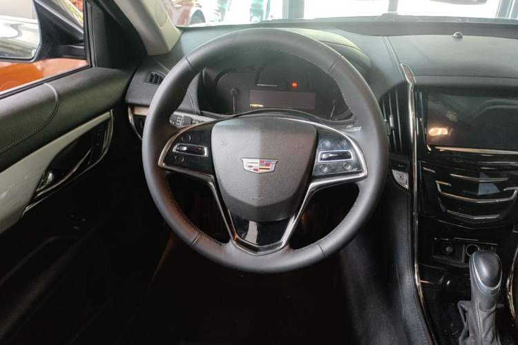 Used Cadillac ATS-L 2016 28T Fashion Edition Steering Wheel