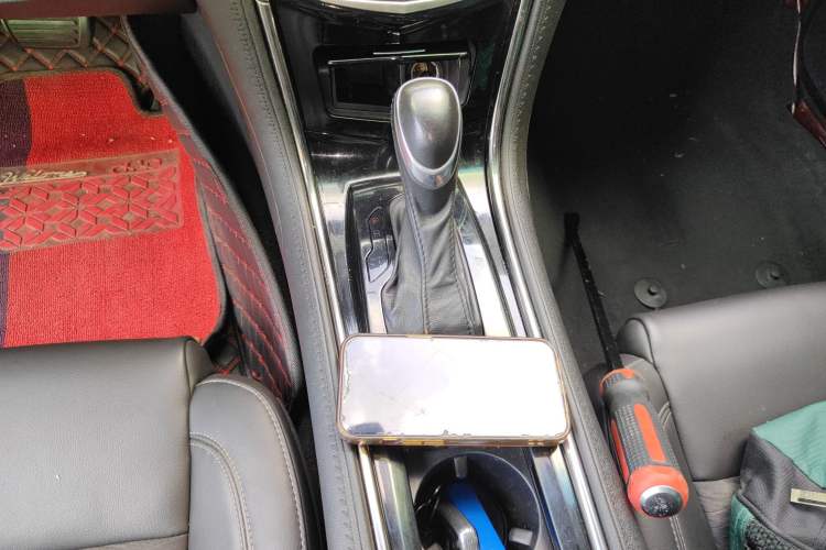 Used Cadillac ATS-L 2016 28T Tech Edition Gear Lever