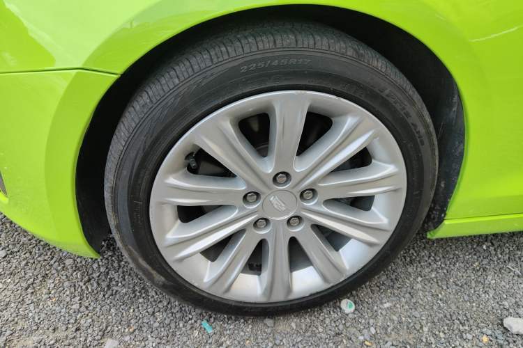Used Cadillac ATS-L 2016 28T Tech Edition Left Front Wheel Hub