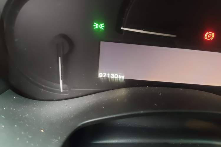 Used Cadillac ATS-L 2016 28T Tech Edition Odometer Close Up