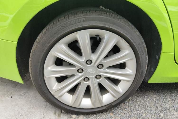 Used Cadillac ATS-L 2016 28T Tech Edition Right Rear Wheel Hub