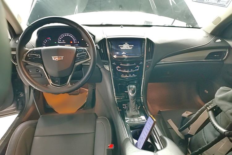 Used Cadillac ATS-L 2016 28T Fashion Edition Center Console