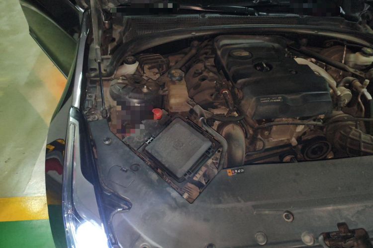 Used Cadillac ATS-L 2016 28T Tech Edition Engine Bay Right