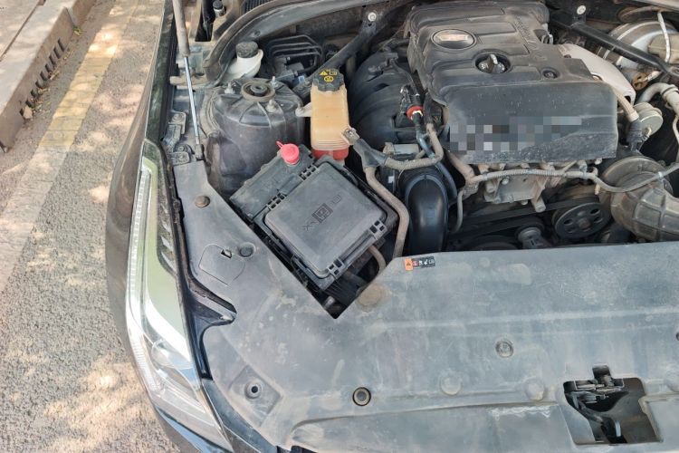 Used Cadillac ATS-L 2016 28T Tech Edition Engine Bay Right