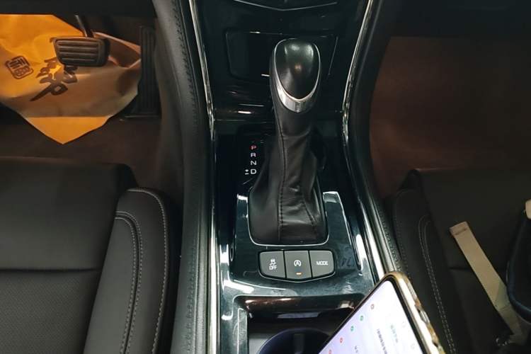 Used Cadillac ATS-L 2016 28T Fashion Edition Gear Lever