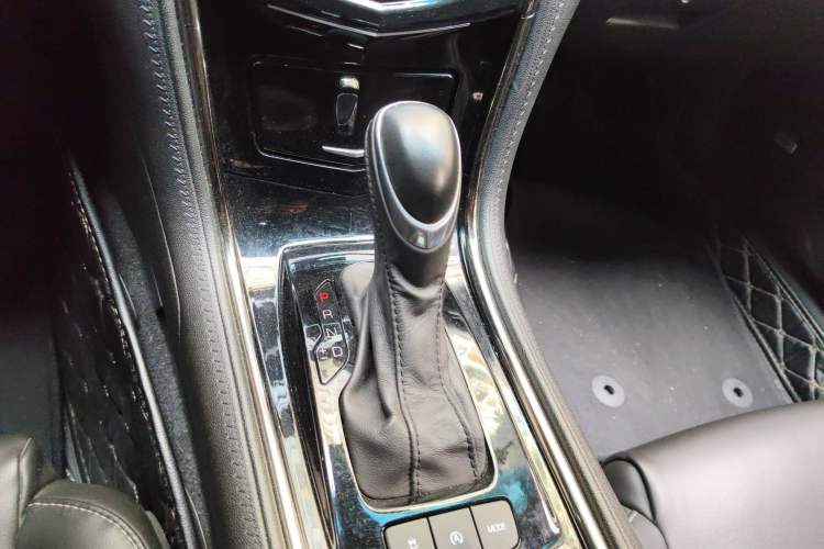 Used Cadillac ATS-L 2016 28T Tech Edition Gear Lever