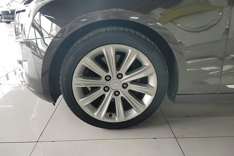 Used Cadillac ATS-L 2016 28T Fashion Edition Left Front Wheel Hub