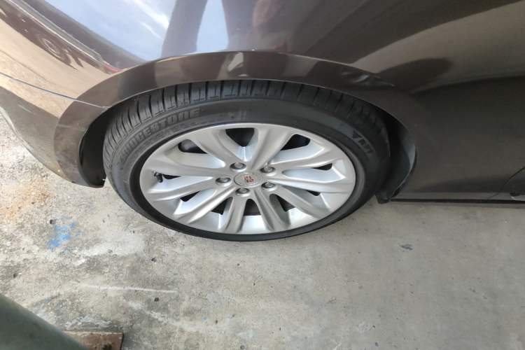 Used Cadillac ATS-L 2016 25T Comfort Model Left Front Wheel Hub