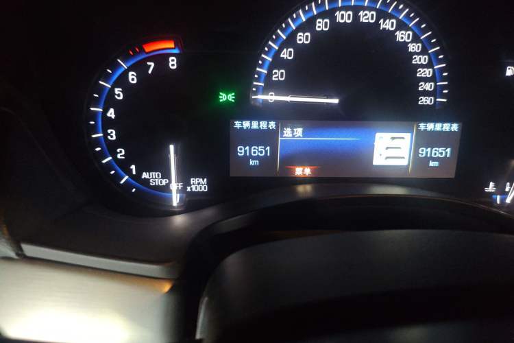 Used Cadillac ATS-L 2016 28T Fashion Edition Odometer Close Up
