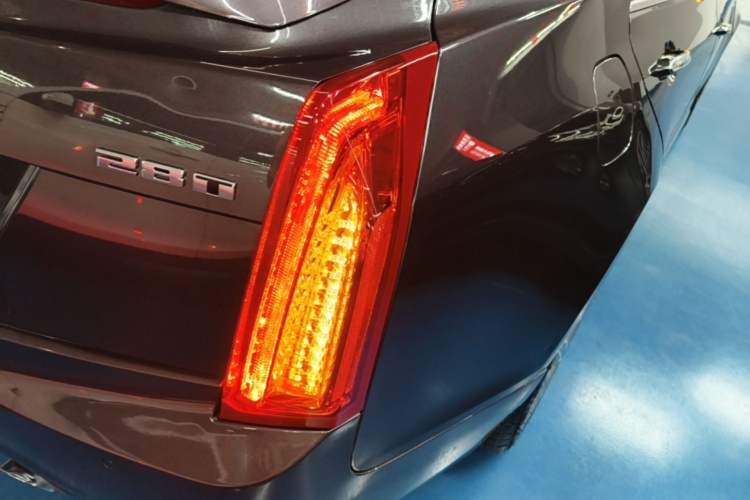 Used Cadillac ATS-L 2016 28T Fashion Edition Right Rear Taillight