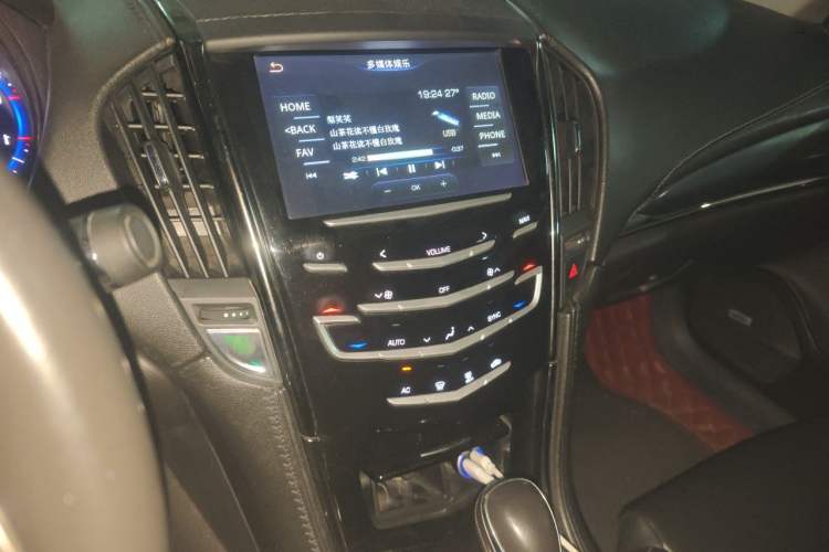 Used Cadillac ATS-L 2016 28T Tech Edition Audio And AC Panel