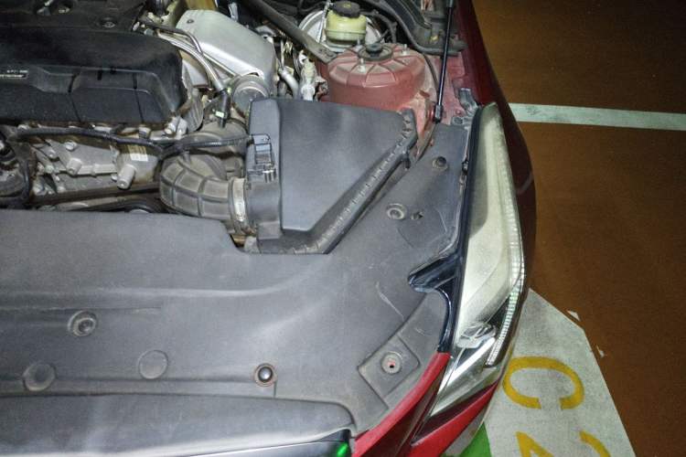 Used Cadillac ATS-L 2016 28T Luxury Version Engine Bay Left