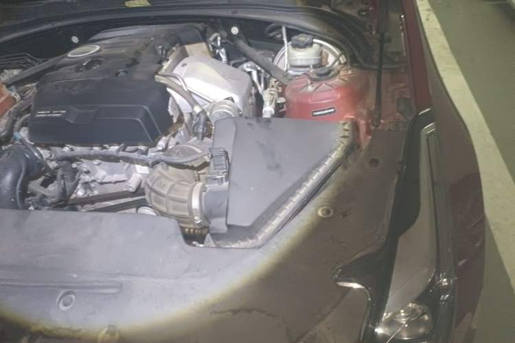 Used Cadillac ATS-L 2016 28T Fashion Edition Engine Bay Left