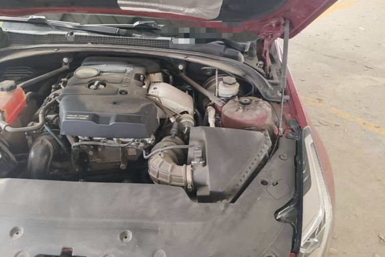 Used Cadillac ATS-L 2016 28T Luxury Version Engine Bay Left