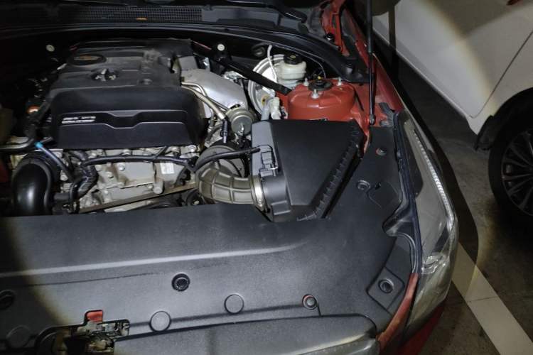 Used Cadillac ATS-L 2016 28T Tech Edition Engine Bay Left