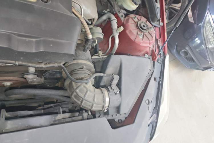Used Cadillac ATS-L 2016 25T Comfort Model Engine Bay Left