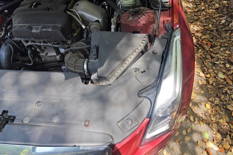 Used Cadillac ATS-L 2016 28T Fashion Edition Engine Bay Left